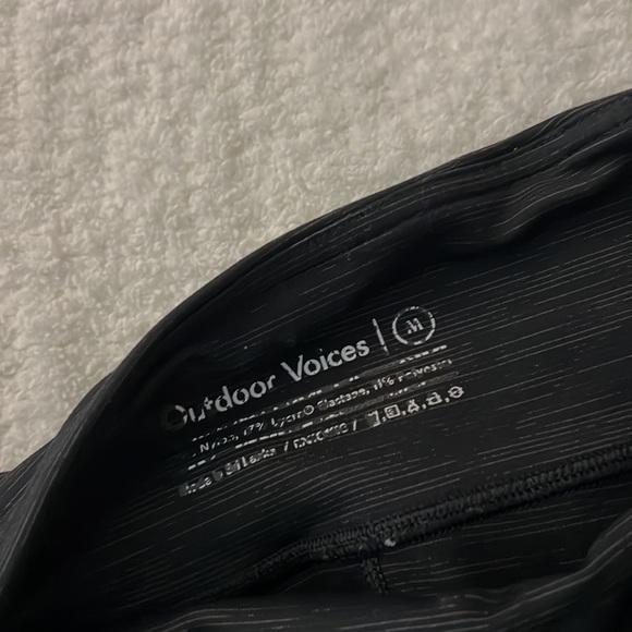 Outdoor voices shorts - Picture 3 of 3